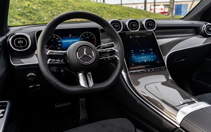 Mercedes-Benz GLC cena 358900 przebieg: 270, rok produkcji 2023 z Poznań małe 154